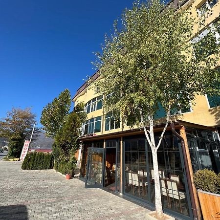 Hotel Yal Restaurant Tetovo Extérieur photo