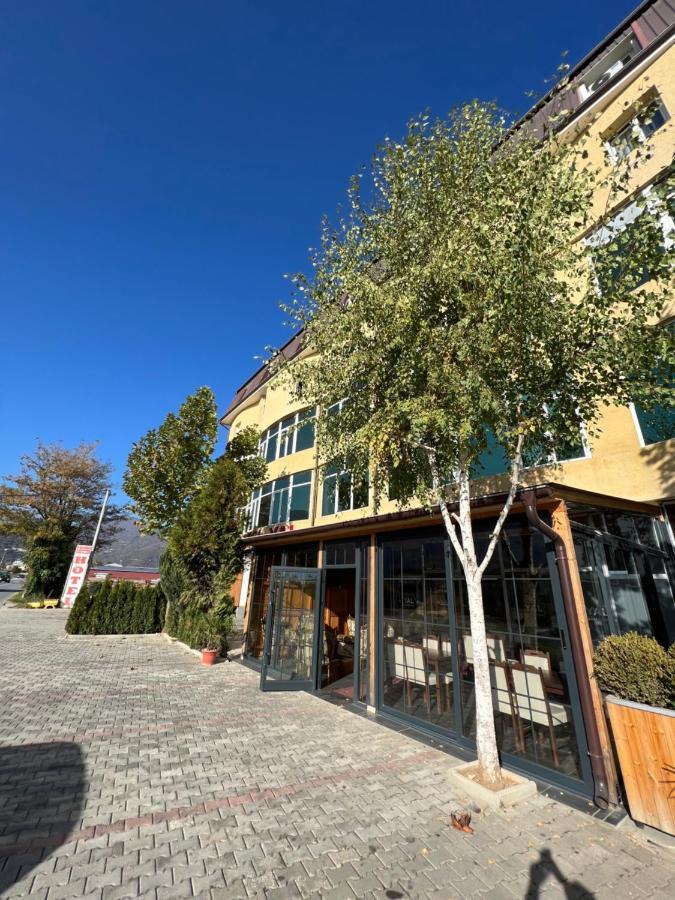 Hotel Yal Restaurant Tetovo Extérieur photo
