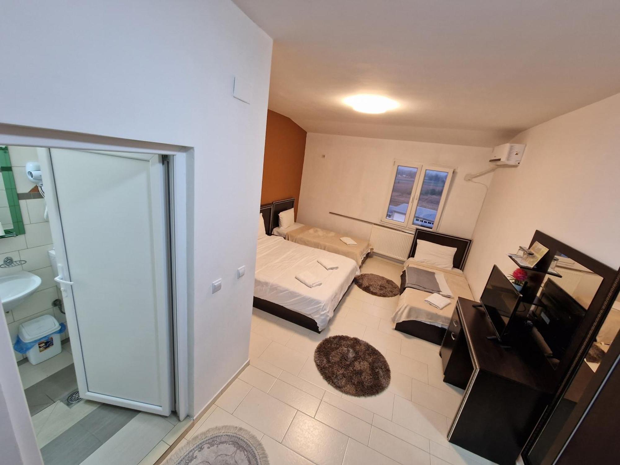 Hotel Yal Restaurant Tetovo Chambre photo