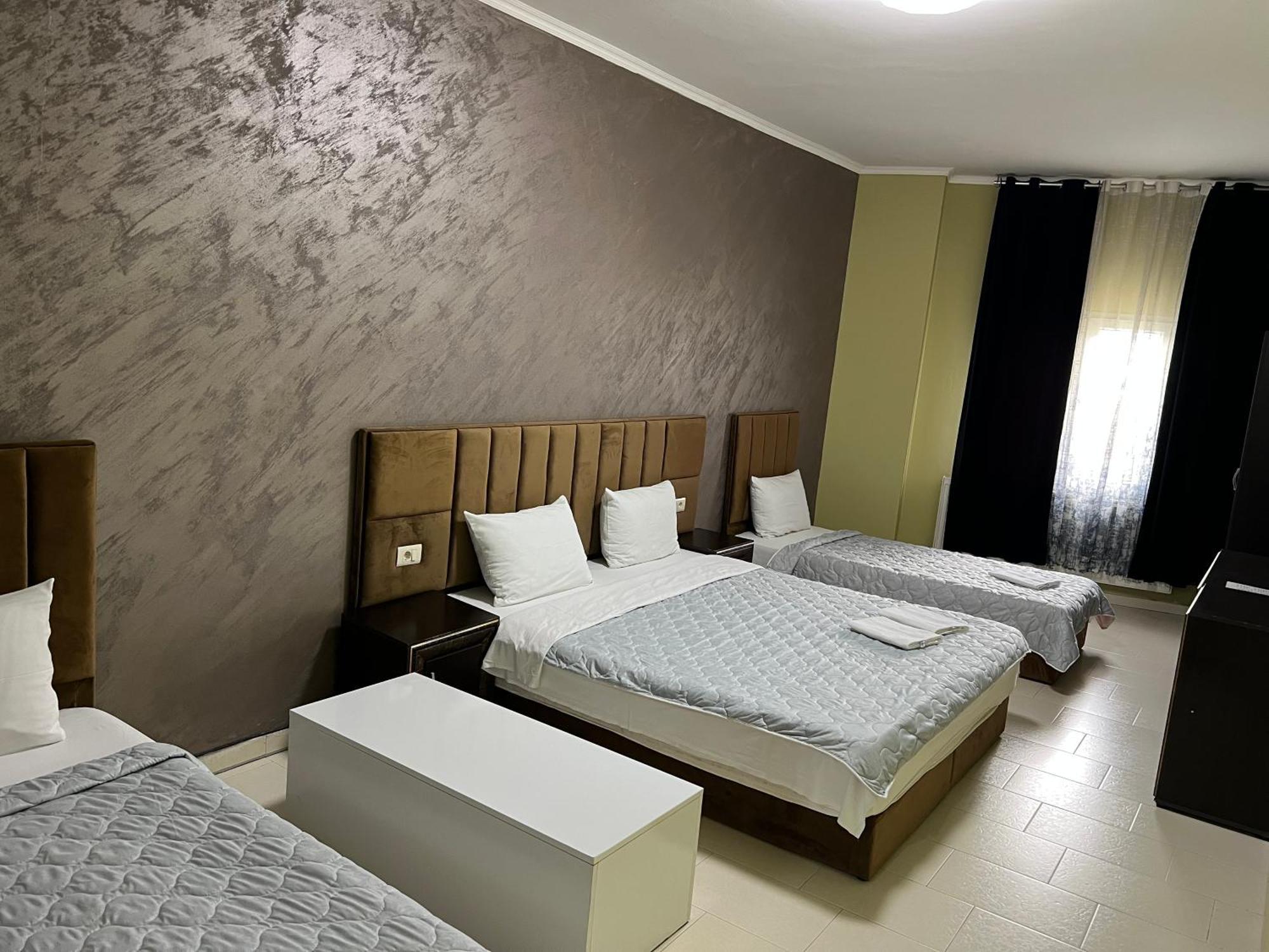 Hotel Yal Restaurant Tetovo Extérieur photo