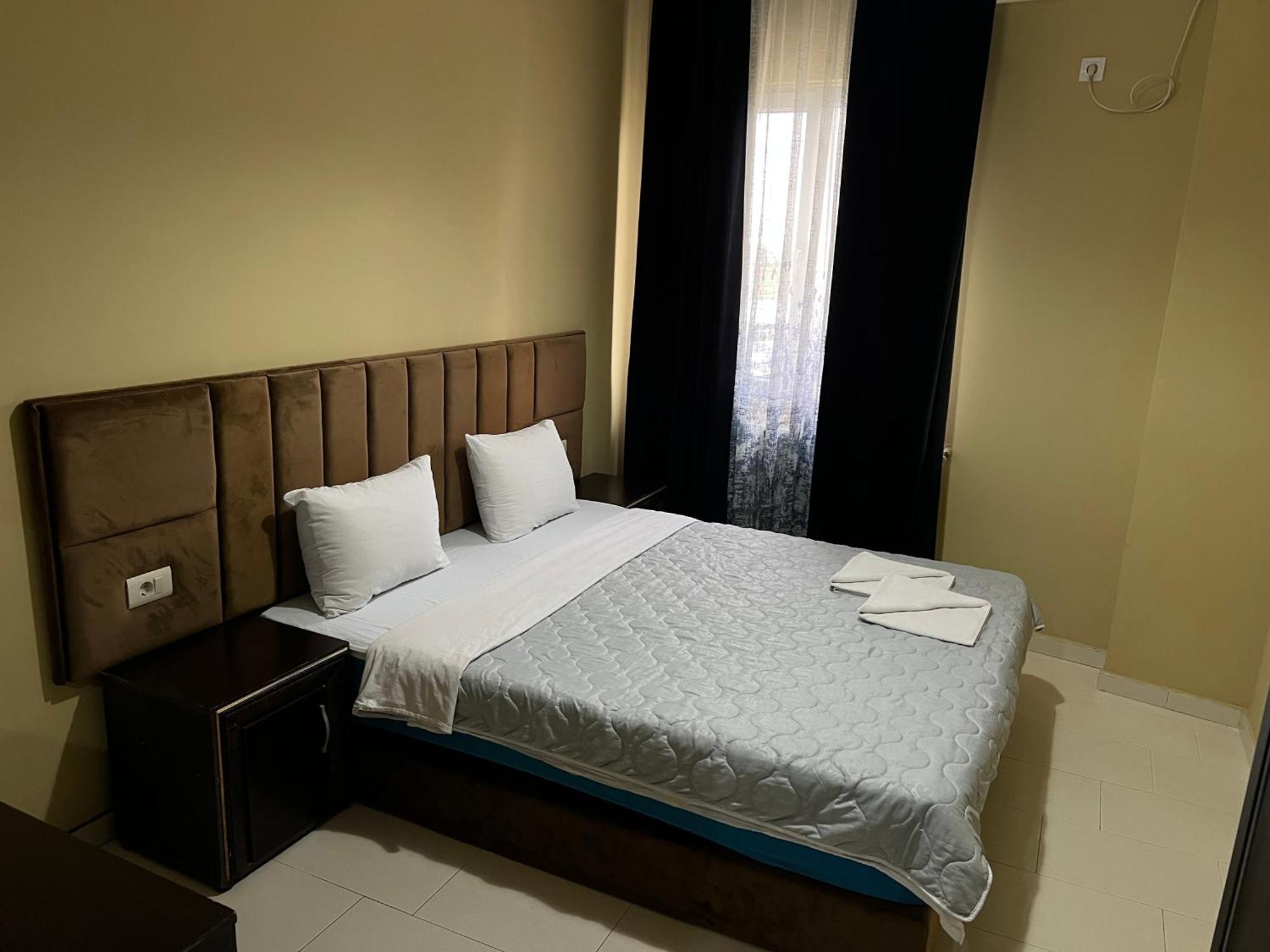 Hotel Yal Restaurant Tetovo Extérieur photo