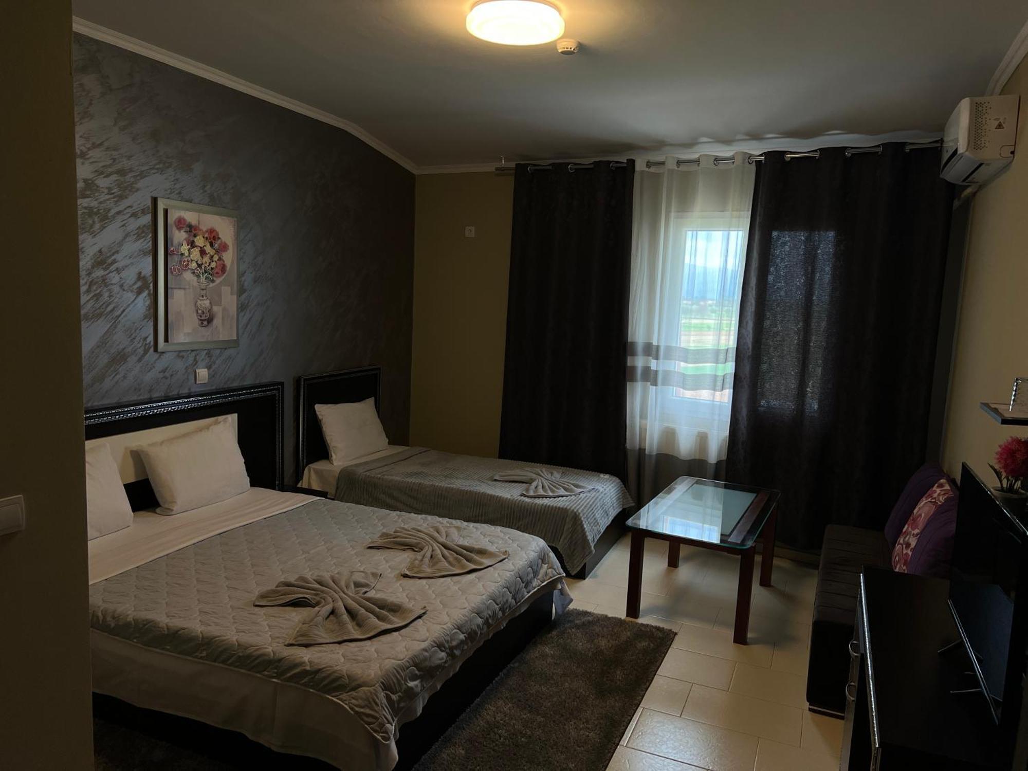 Hotel Yal Restaurant Tetovo Extérieur photo